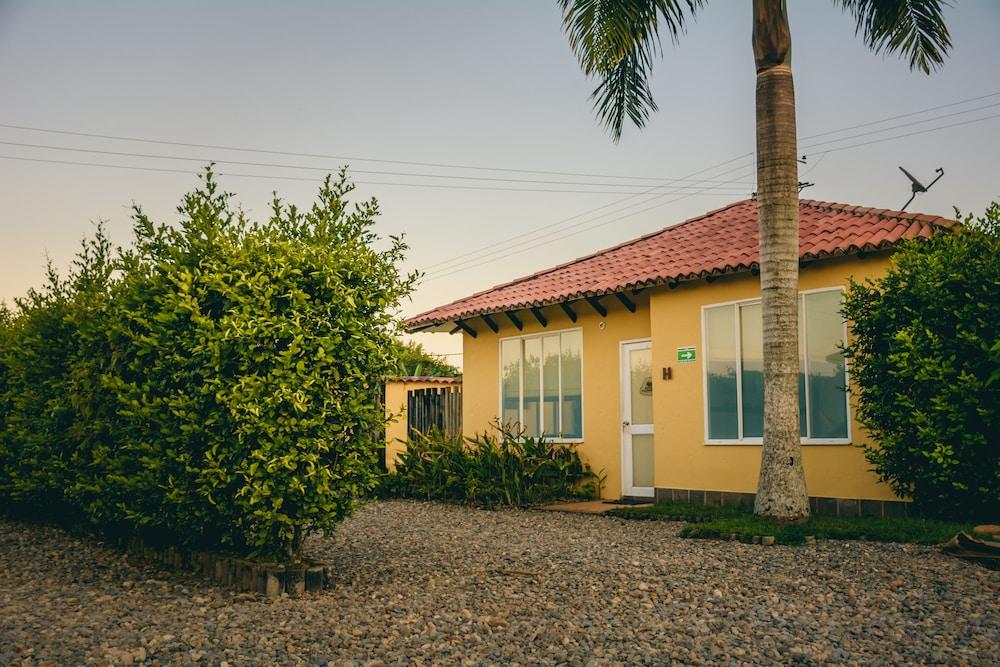 Hotel Paloverde Villas Campestres Apiay Dış mekan fotoğraf
